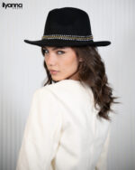 Manteau court raffiné aux boutons dorés – Image 3