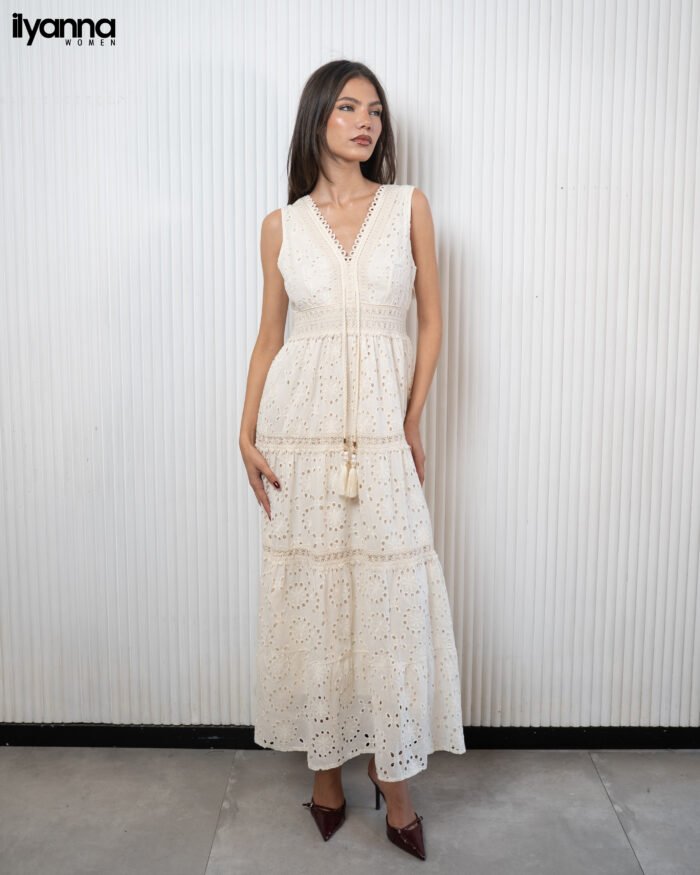 Robe Longue en Broderie – Image 2