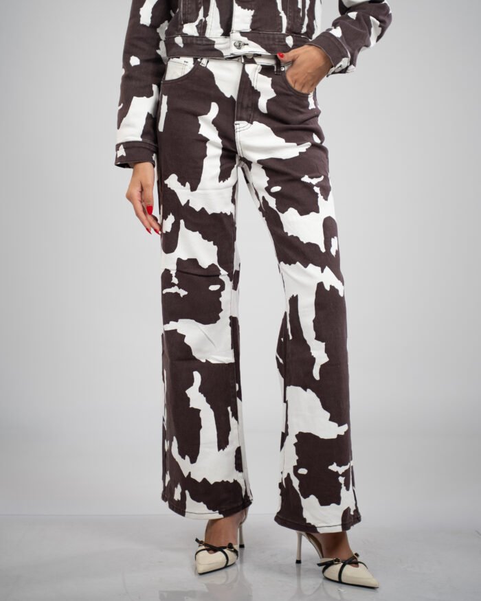 Jean imprimé vache marron et blanc – Image 1