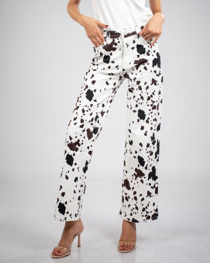 Pantalon imprimé vache – Coupe droite tendance – Image 3