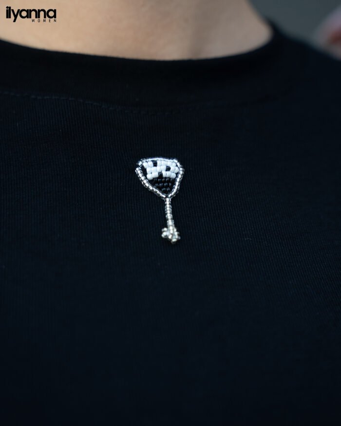 Pull Essential Noir — Col rond, manches longues – Image 2